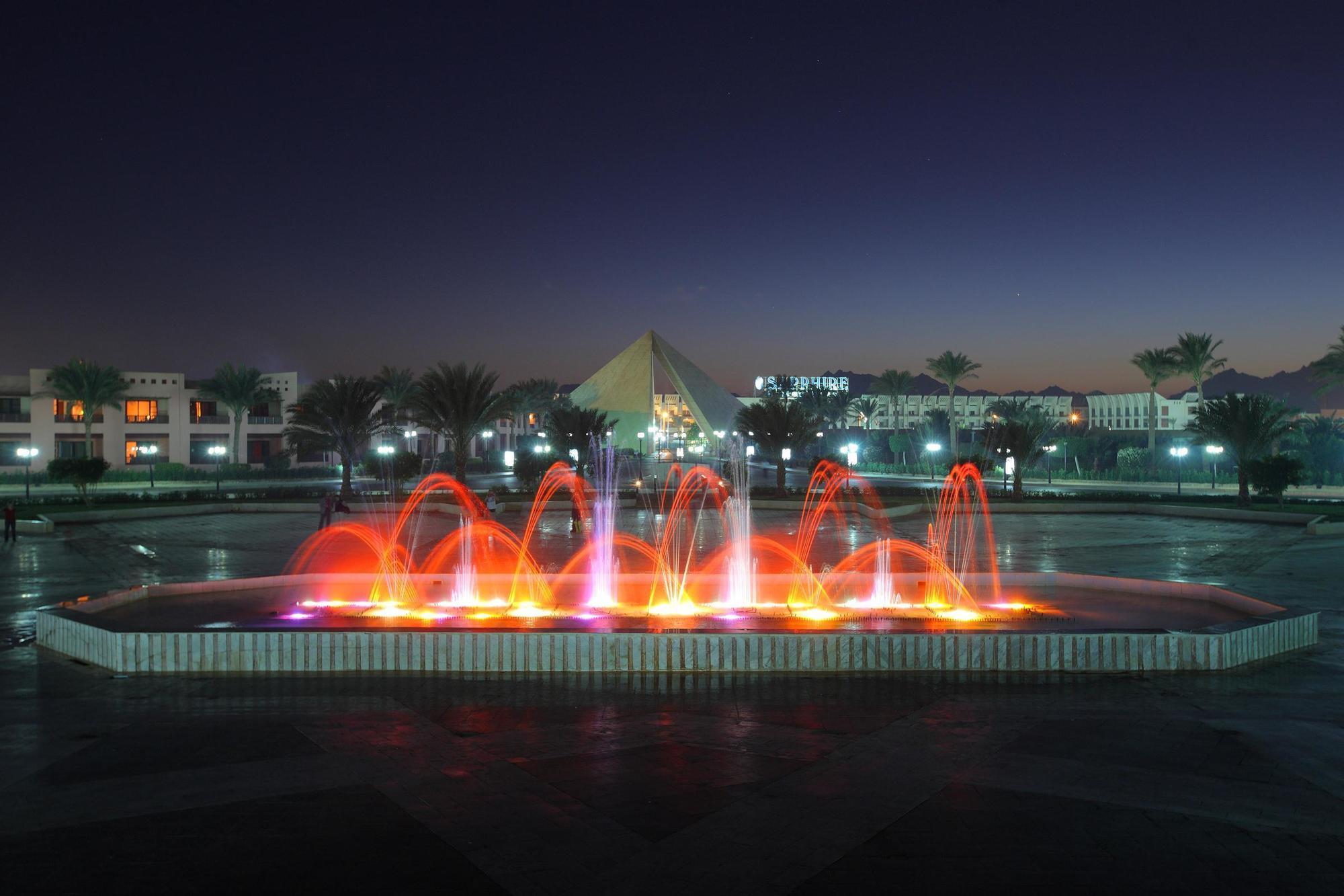 Golden 5 Sapphire Suites Hotel Hurghada Exterior photo