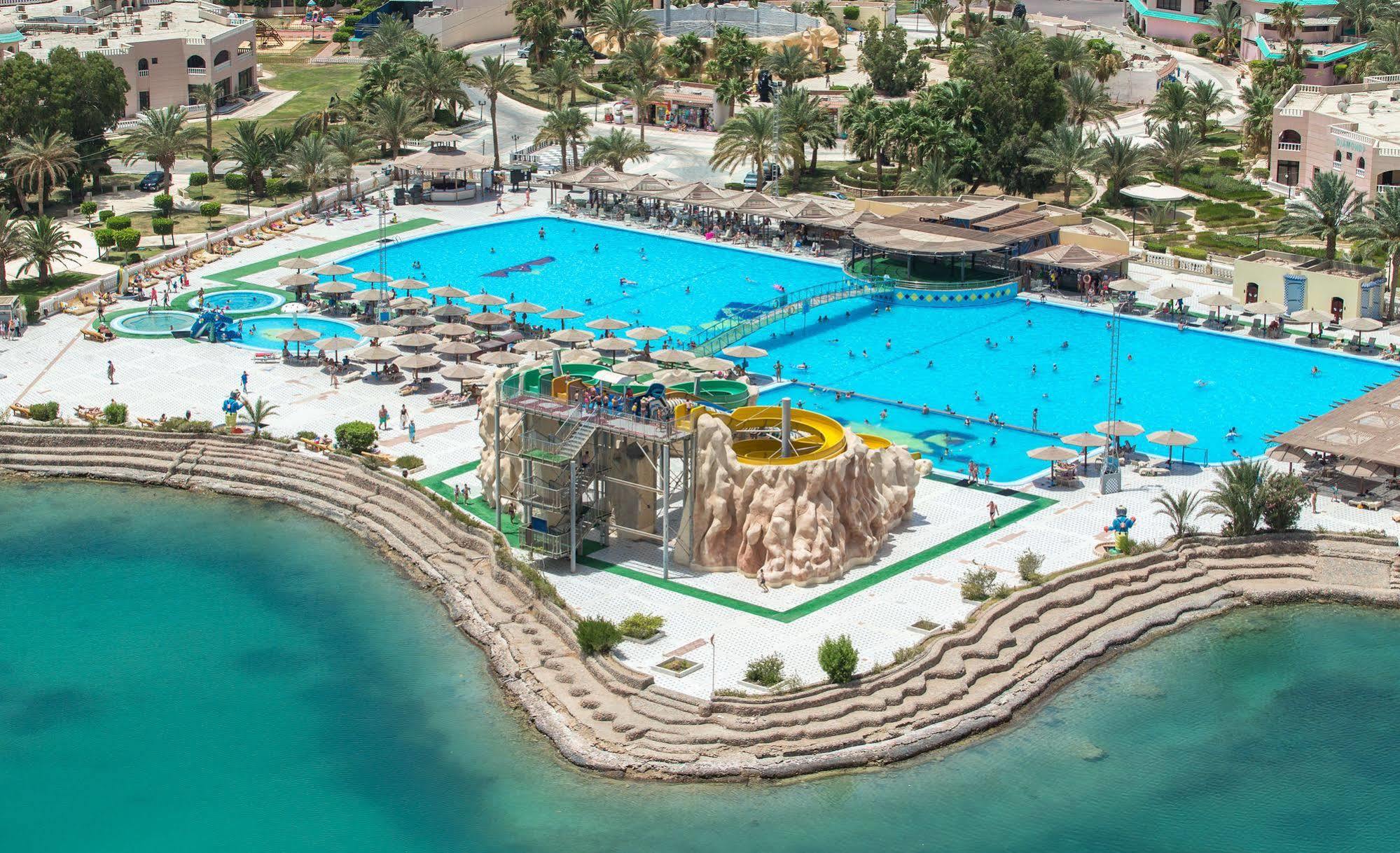 Golden 5 Sapphire Suites Hotel Hurghada Exterior photo